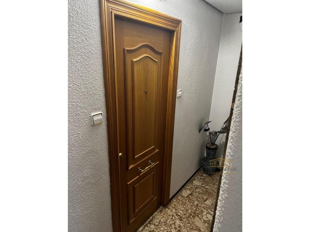 Продажа квартиры на Piso en Calle Mariano Benlliure, Reina Victoria-Miguel Hernández, Elche / Elx, Эльче / Эльх
photo 1