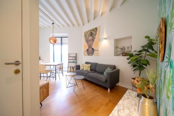 Продажа квартиры на Piso en Calle Cienfuegos, Casco Histórico-Santa Cruz, Alicante / Alacant, Аликанте / Алакант
thumbnail 2