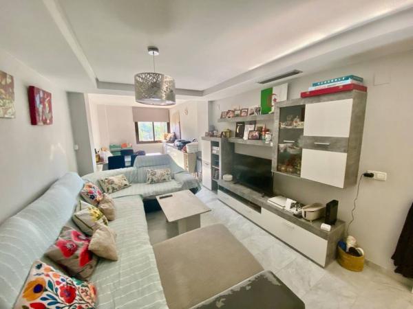 Sale of flat in Piso en Avenida L'Aigüera, Pueblo Levante, Benidorm, Benidorm
thumbnail 2