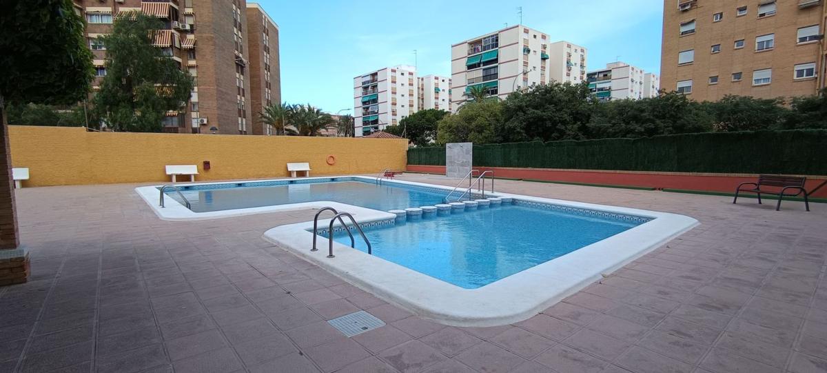 Продажа квартиры на Piso en Avenida José María Hernández Mata, 6, La Florida, Alicante / Alacant, Аликанте / Алакант
photo 2