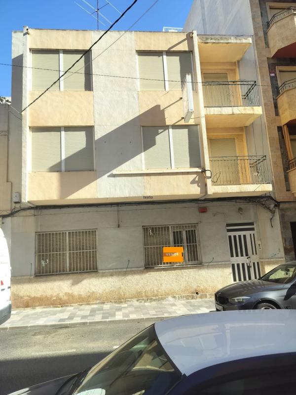 Sprzedaż mieszkania w Piso en Calle Bazan, 8, Centro - Muelle Pesquero, Torrevieja, Torrevieja
photo 1