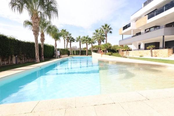 Sprzedaż mieszkania w Piso en Zona Lago - Los Almendros, Orihuela, Orihuela
thumbnail 3