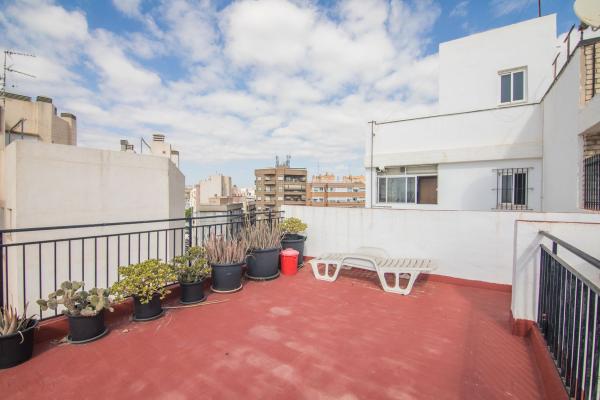 Аттик на продажу в  Ático en CL Poeta Miguel Hernandez, 119, Reina Victoria-Miguel Hernández, Elche / Elx, Эльче / Эльх photo 3