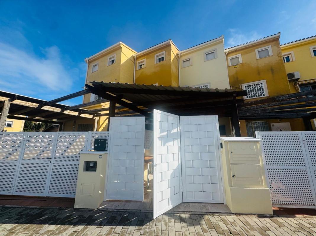 Недвижимость на продажу и в аренду в Испании photo 1