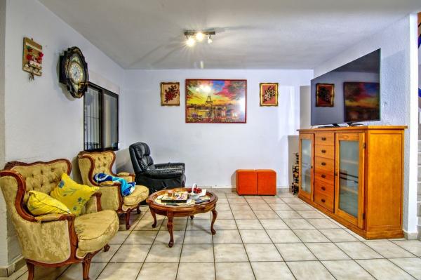 Chalet pareado en Villamontes-Boqueres, San Vicente del Raspeig photo 3