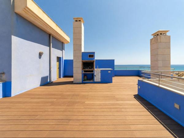 Ático en venta en Ático en Avenida Torreblanca, 14, Torreblanca, Torrevieja, Torrevieja thumbnail 2