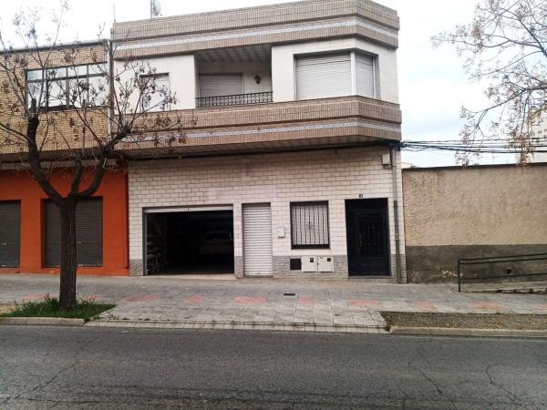 Chalet adosado en Avenida de la Provincia, Ibi photo 1