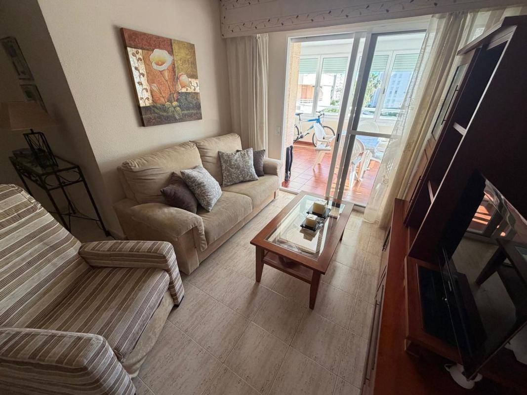 Venta de piso en Piso en Calle Músico José Mira Figueroa, 2, El Palmeral-Urbanova-Tabarca, Alicante / Alacant, Alicante / Alacant
 photo 2