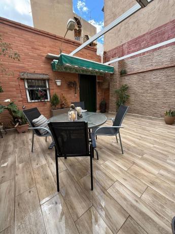 Venta de piso en Piso en Calle Jaime Segarra, Carolinas Bajas, Alicante / Alacant, Alicante / Alacant
 photo 1