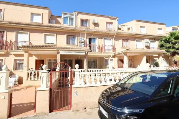 Sprzedaż mieszkania w Piso en Calle Jalón, 47, Playa Flamenca, Orihuela, Orihuela
photo 1