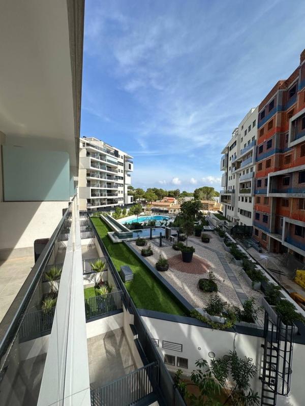 Sprzedaż mieszkania w Piso en Calle Jacinto Verdaguer, 14, Dehesa de Campoamor, Orihuela, Orihuela
photo 1