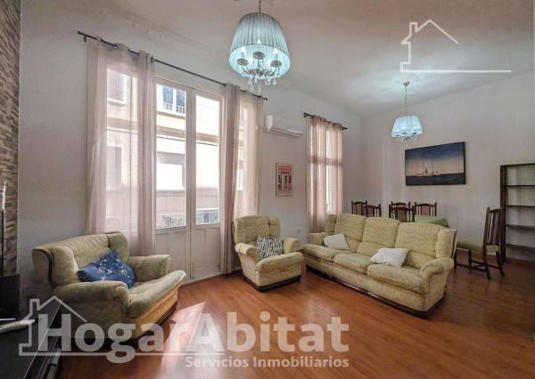 Продажа квартиры на Piso en Calle Barón de Finestrat, Centro Tradicional, Alicante / Alacant, Аликанте / Алакант
thumbnail 2