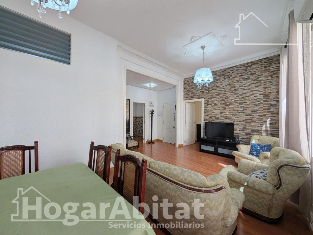 Sale of apartment in Piso en Calle Barón de Finestrat, Centro Tradicional, Alicante / Alacant, Alicante
photo 3
