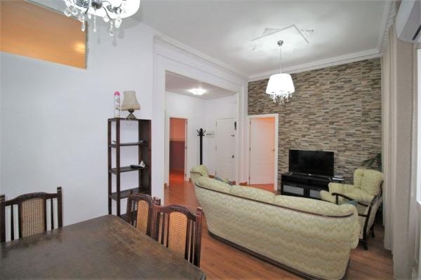 Продажа квартиры на Piso en Calle Barón de Finestrat, Centro Tradicional, Alicante / Alacant, Аликанте / Алакант
thumbnail 2