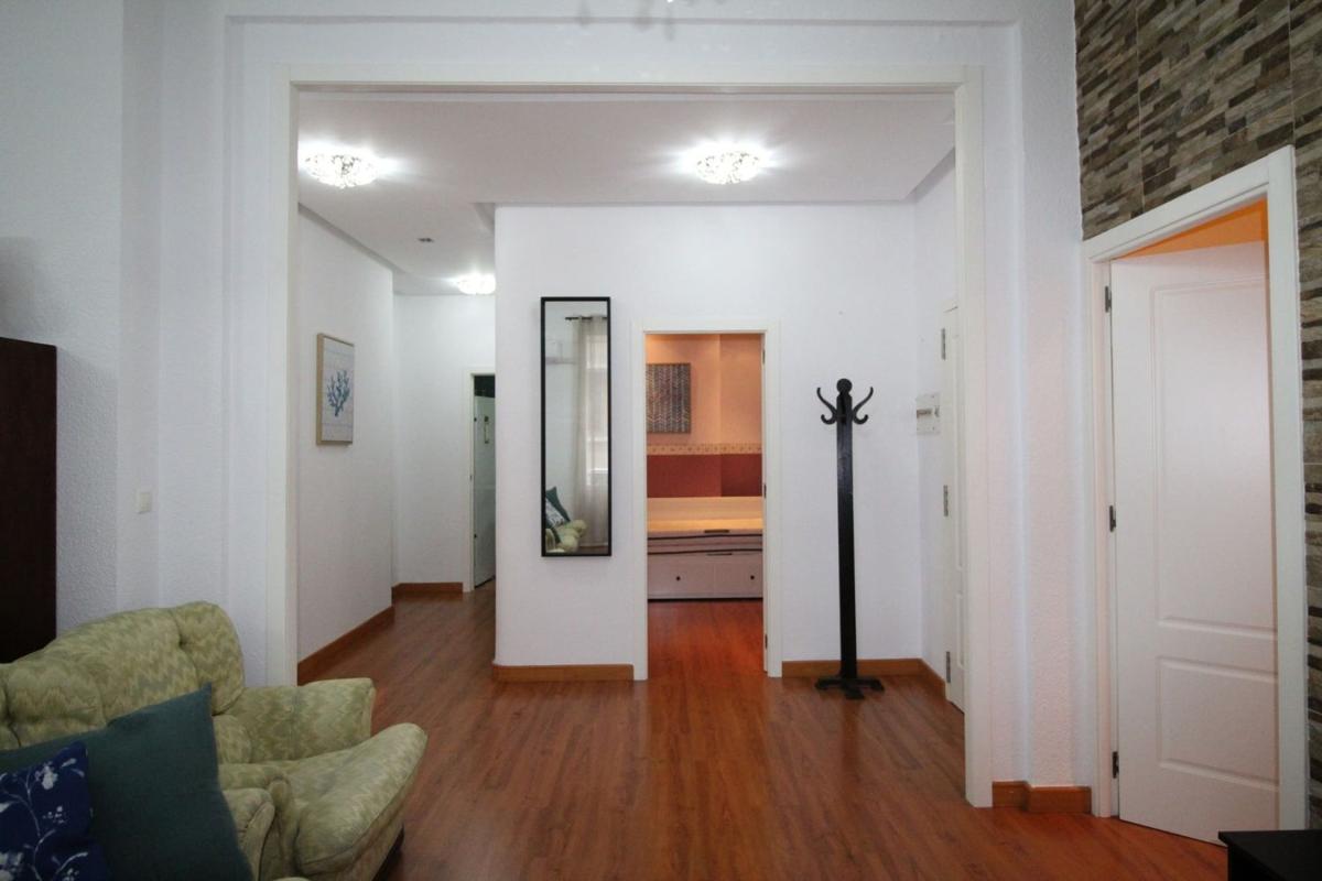 Sale of apartment in Piso en Calle Barón de Finestrat, Centro Tradicional, Alicante / Alacant, Alicante
 photo 5