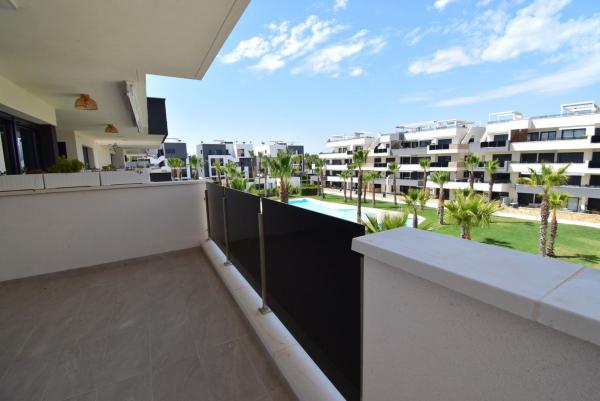 Sprzedaż mieszkania w Piso en Zona Lago - Los Almendros, Orihuela, Orihuela
 photo 4