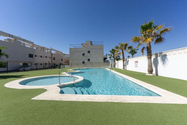 Продажа квартиры на Piso en C. Jose Hierro, Pueblo Latino, Pilar de la Horadada, Пилар де ла Орадада
photo 1