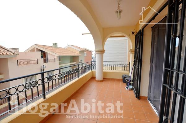 Chalet adosado en Calle de I'Aigualera, Bonalba-Cotoveta, Mutxamel thumbnail 2
