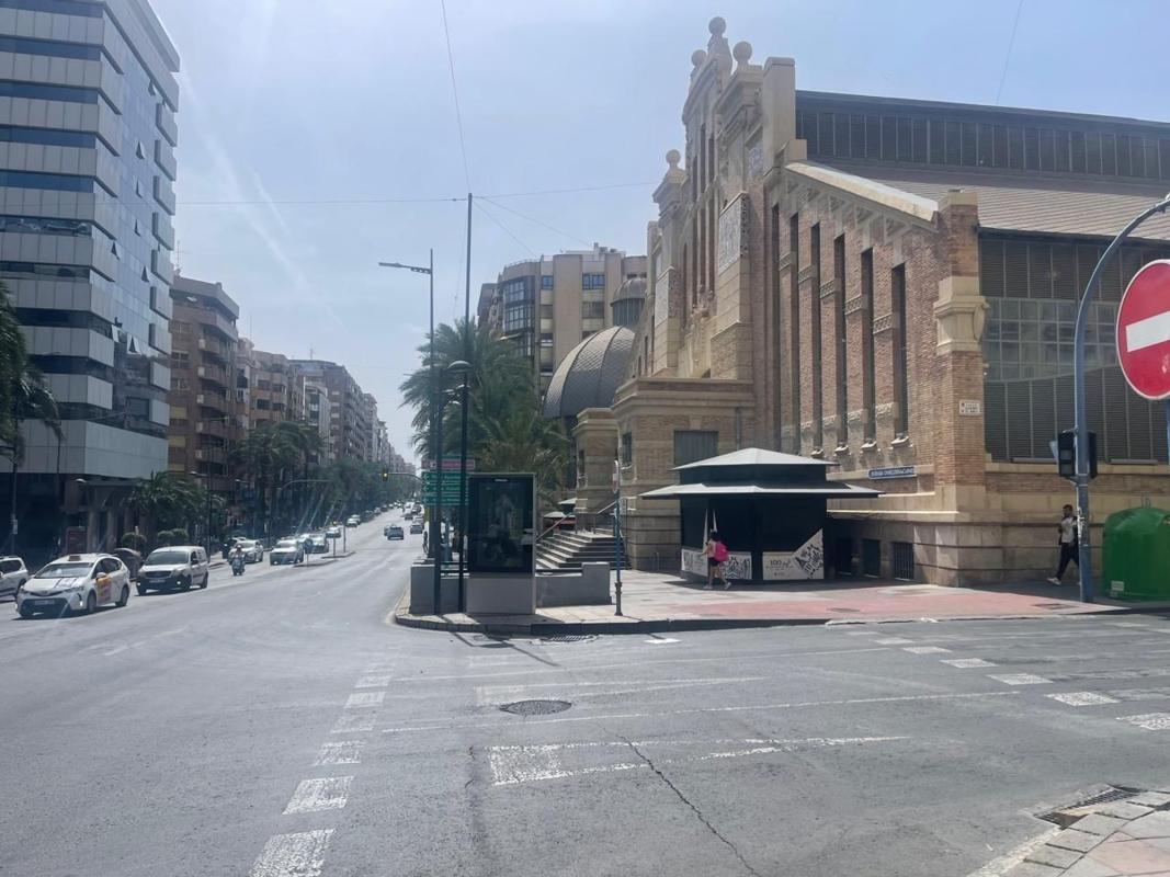 Venta de piso en Piso en Plaza de San Cristóbal, Casco Histórico-Santa Cruz, Alicante / Alacant, Alicante / Alacant
 photo 4