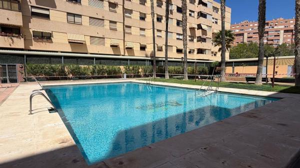 Venta de piso en Piso en Calle Biòleg Konrad Lorenz, Garbinet - Parque de las Avenidas, Alicante / Alacant, Alicante / Alacant
 photo 2