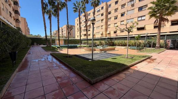 Venta de piso en Piso en Calle Biòleg Konrad Lorenz, Garbinet - Parque de las Avenidas, Alicante / Alacant, Alicante / Alacant
 photo 4