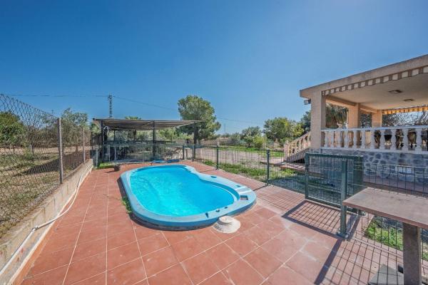Casa o chalet independiente en Calle de la Serra Mitjana, Ciudad de Asís - Font-Calent - El Bacarot, Alicante / Alacant thumbnail 2