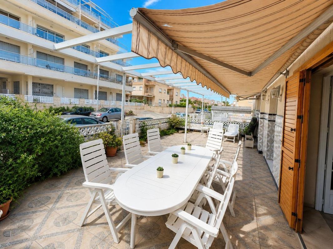 Sprzedaż niezależnego domku jednorodzinnego w  Casa o chalet en Calas de Santiago Bernabeu, Santa Pola, Santa Pola photo 4