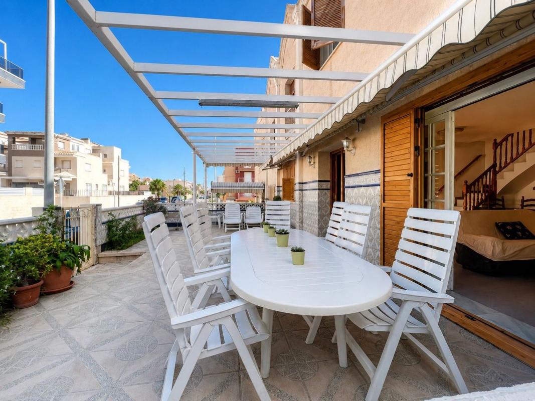 Sprzedaż niezależnego domku jednorodzinnego w  Casa o chalet en Calas de Santiago Bernabeu, Santa Pola, Santa Pola photo 5