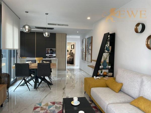 Venta de piso en Piso en La Siesta - El Salado - Torreta, Torrevieja, Torrevieja
 photo 1