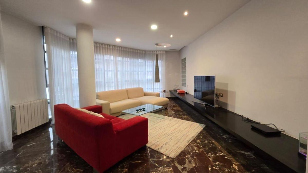 Venta de piso en Piso en Calle Poeta Miguel Hernandez, Reina Victoria-Miguel Hernández, Elche / Elx, Elche / Elx
photo 4