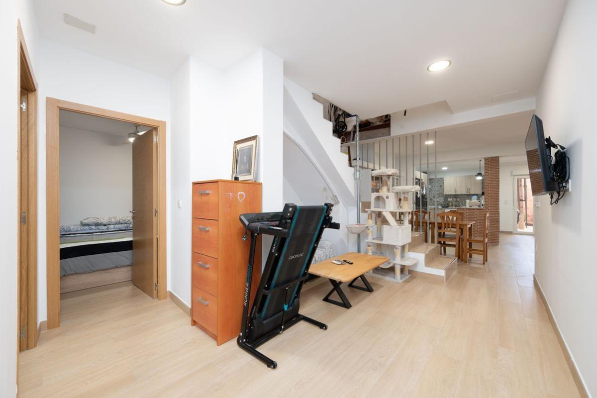 Properties for sale and rent in Spain photo 4