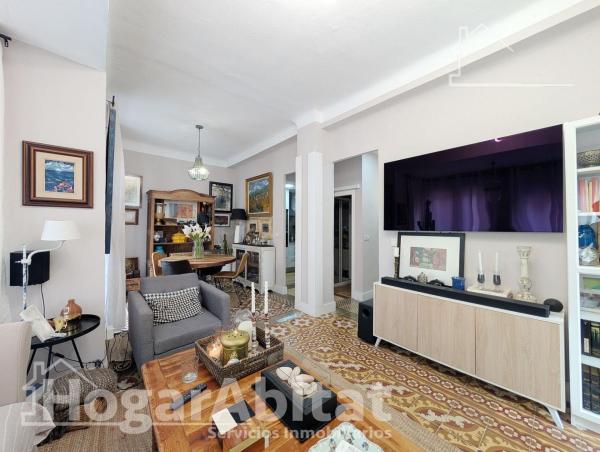 Venta de piso en Piso en Calle Botella de Hornos, Mercado, Alicante / Alacant, Alicante / Alacant
thumbnail 3