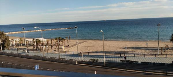 Venta de piso en Piso en Raval Roig-Virgen del Socorro, Alicante / Alacant, Alicante / Alacant
photo 1