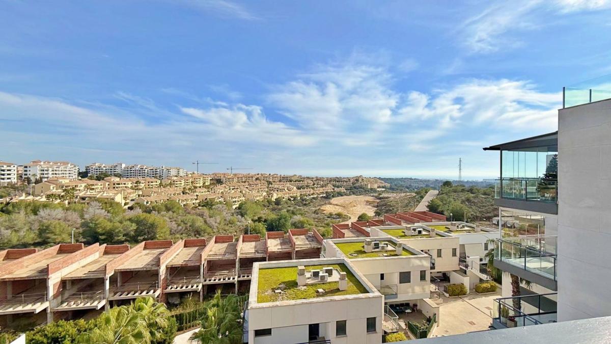 Penthouse sale in Ático en Avenida de Ibiza, Lomas de Campoamor, Orihuela, Orihuela photo 4