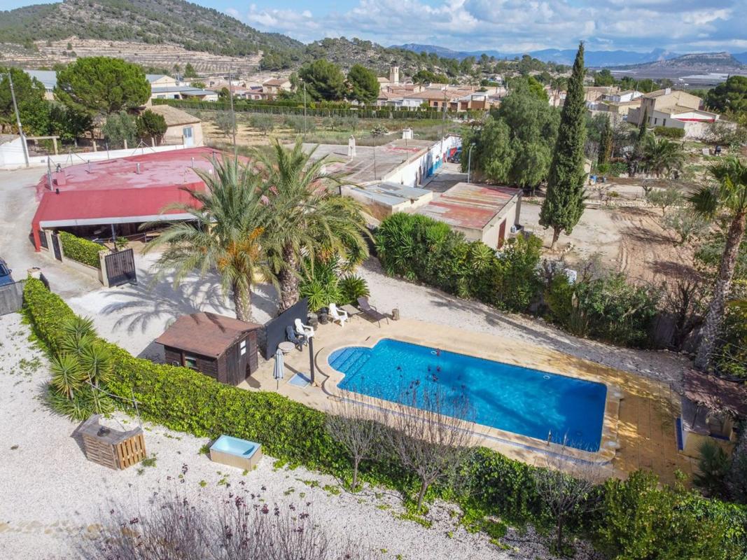 Propiedades en venta y alquiler en España photo 2