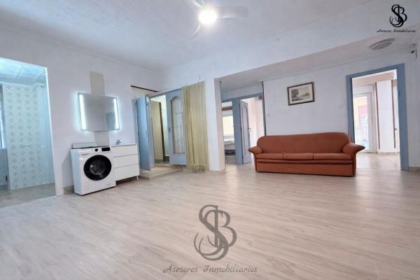 Venta de piso en Piso en Calle Colon, Centro Tradicional, Alicante / Alacant, Alicante / Alacant
thumbnail 2