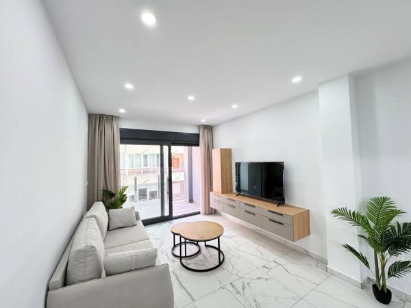 Venta de piso en Piso en Calle la Loma, 55, Avenida Habaneras - Curva de Palangre, Torrevieja, Torrevieja
 photo 2