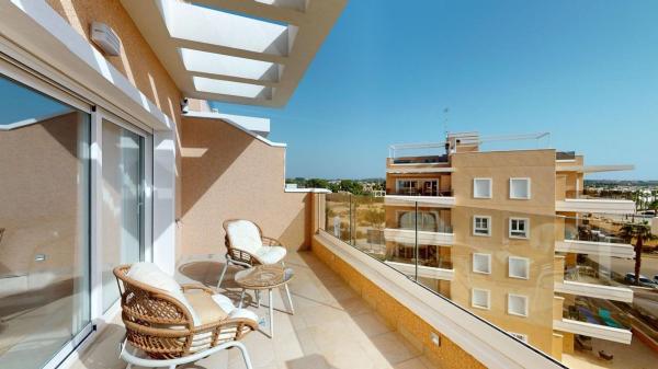 Sale of flat in Piso en Calle Comunidad Madrileña, Zona Pueblo, Pilar de la Horadada, Pilar de la Horadada
thumbnail 2