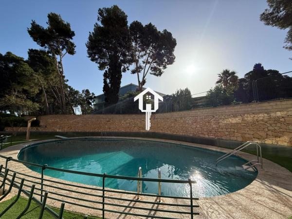Venta de piso en Piso en Denia, Vistahermosa, Alicante / Alacant, Alicante / Alacant
thumbnail 2