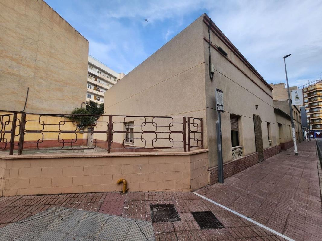 Propiedades en venta y alquiler en España photo 4