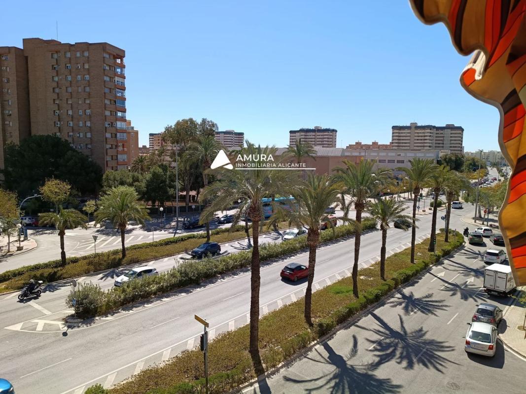 Sprzedaż mieszkania w Piso en Calle de Orión, La Florida, Alicante / Alacant, Alicante / Alacant
 photo 2