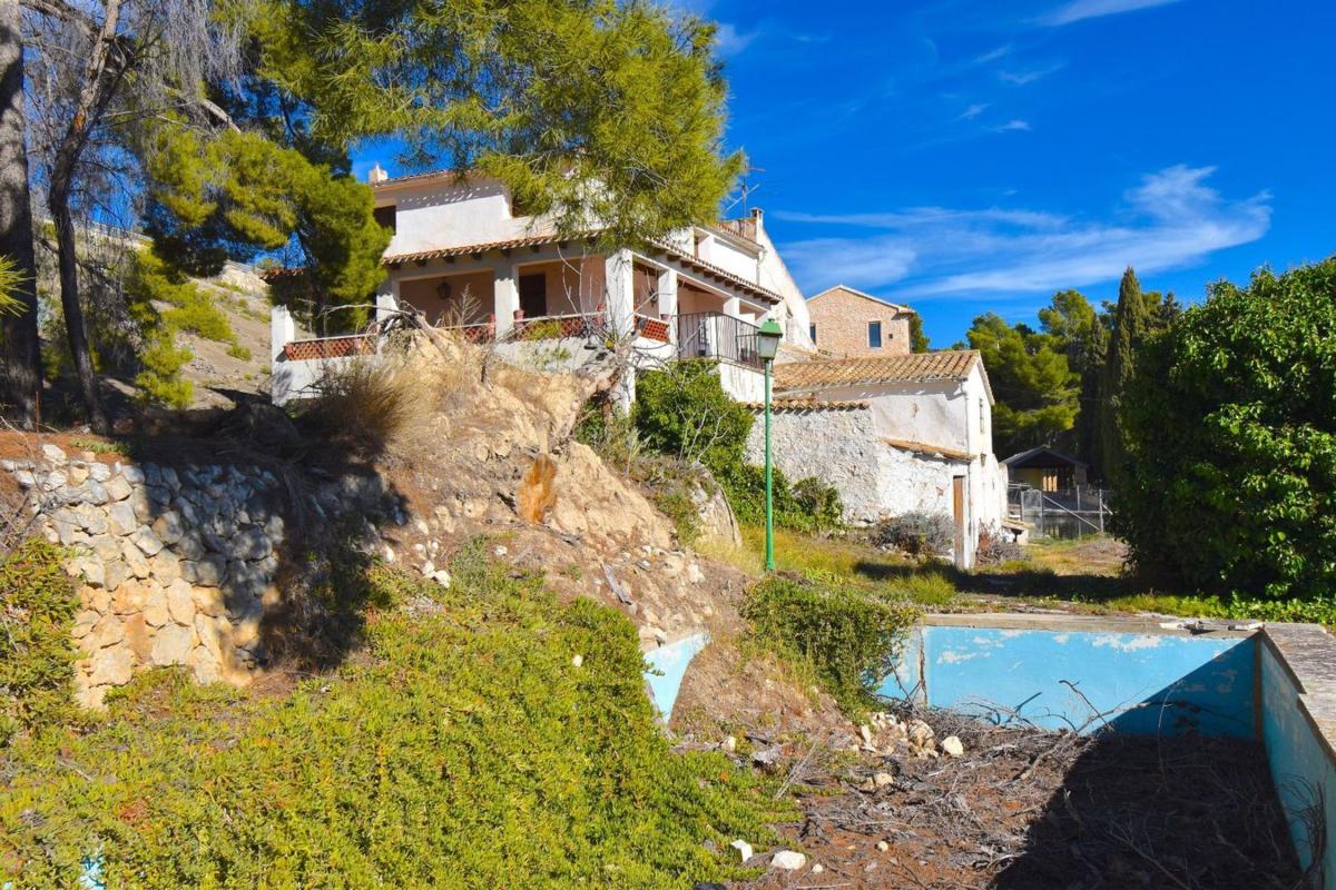 Properties for sale and rent in Spain photo 3