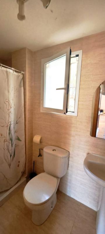 Propiedades en venta y alquiler en España photo 2