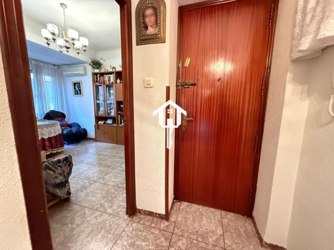 Venta de piso en Piso en Valdes, Centro Tradicional, Alicante / Alacant, Alicante / Alacant
photo 3