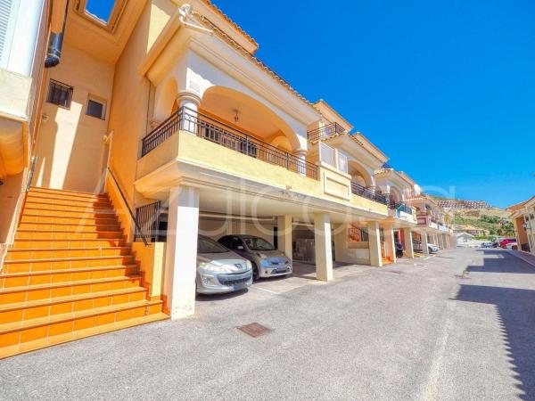 Chalet adosado en Calle de I'Aigualera, Bonalba-Cotoveta, Mutxamel photo 1