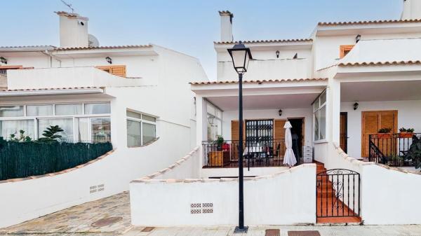 Chalet adosado en Calle Monte de Santa Pola, Monte Faro-Altomar, Gran Alacant photo 2