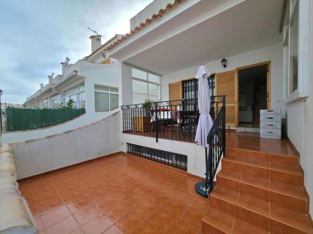 Properties for sale and rent in Spain photo 2