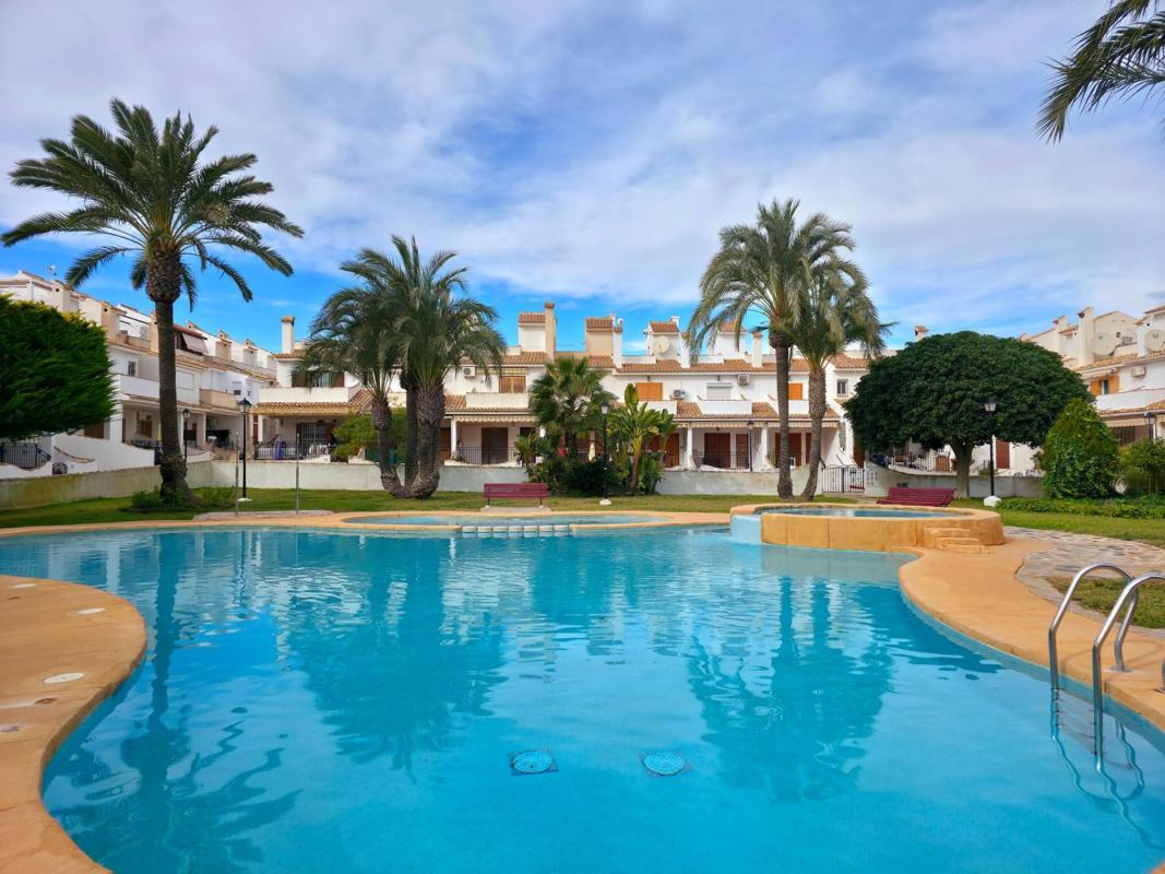 Properties for sale and rent in Spain photo 3