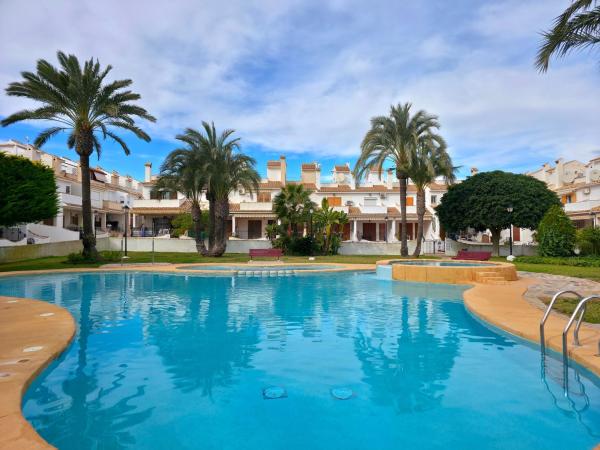 Chalet adosado en Calle Monte de Santa Pola, 32, Monte Faro-Altomar, Gran Alacant photo 3