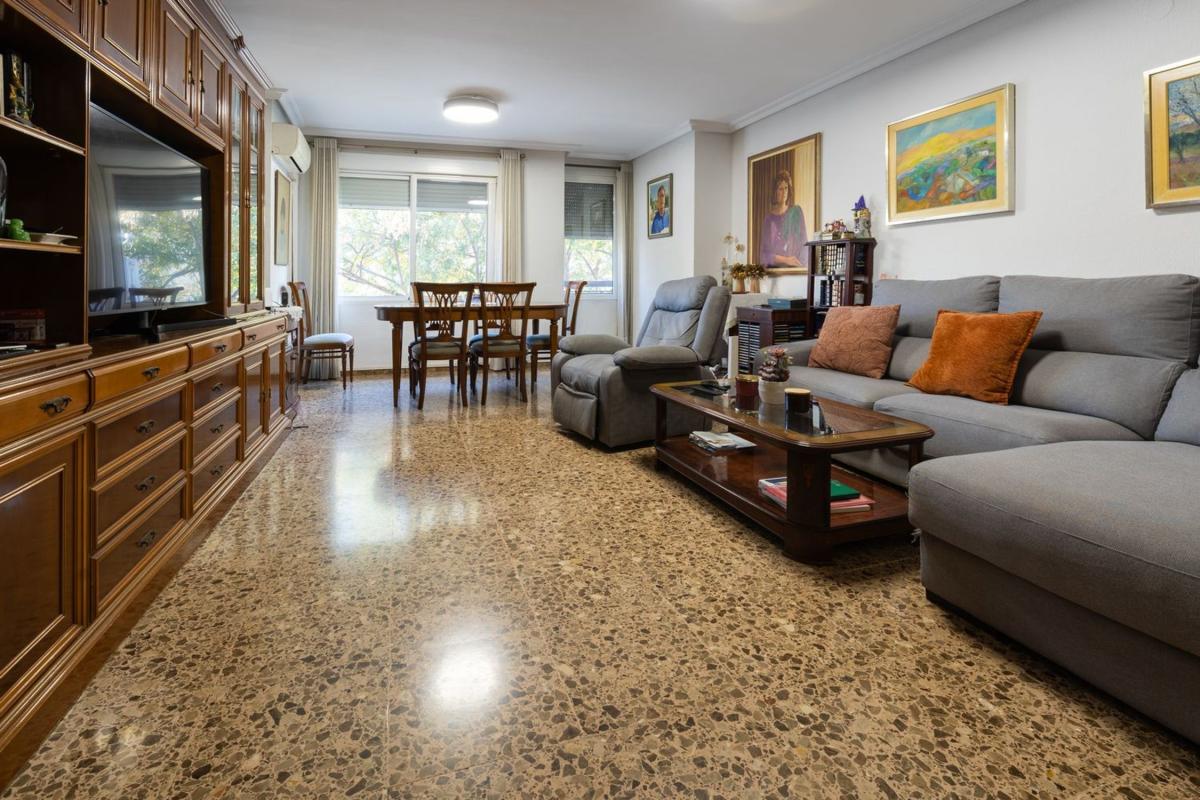 Venta de piso en Piso en Avenida Catedratico Soler, 10, Benalúa, Alicante / Alacant, Alicante / Alacant
 photo 3